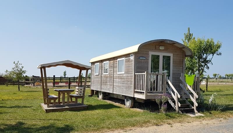 Roulotte Confort 28 m² – 2 chambres – 4 pers