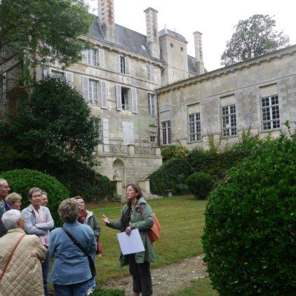 Optez pour des visites guidées et à plusieurs, entre amis ou en famille pour découvrir notre patrimoine.